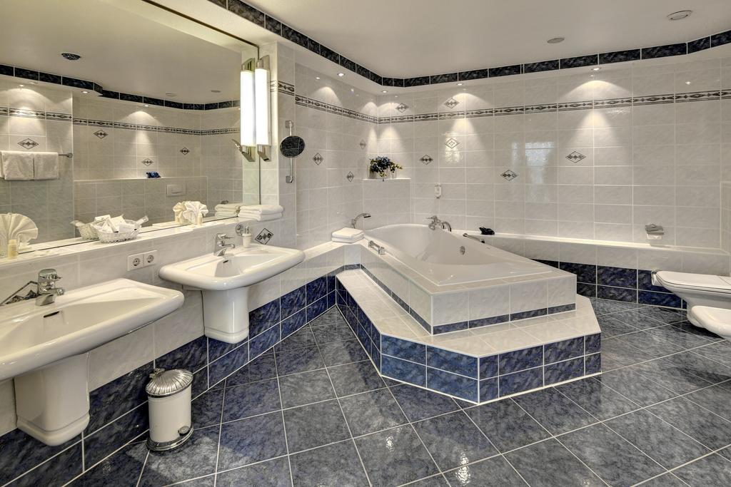 Hotel La Strada Kassel Ngoại thất bức ảnh