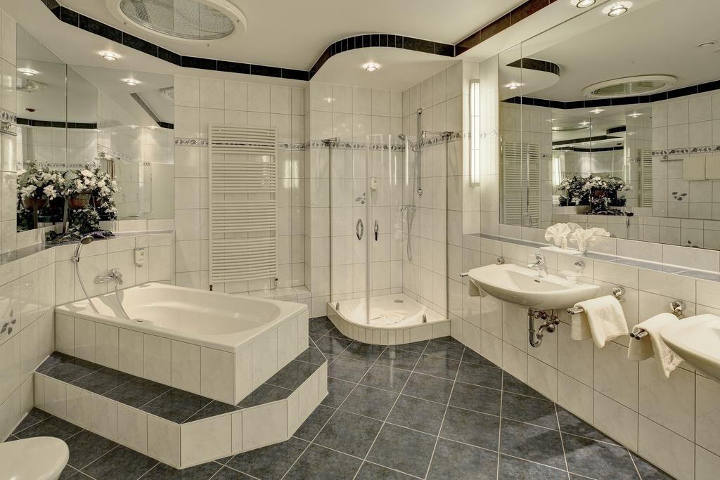 Hotel La Strada Kassel Ngoại thất bức ảnh