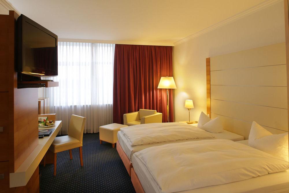 Hotel La Strada Kassel Ngoại thất bức ảnh