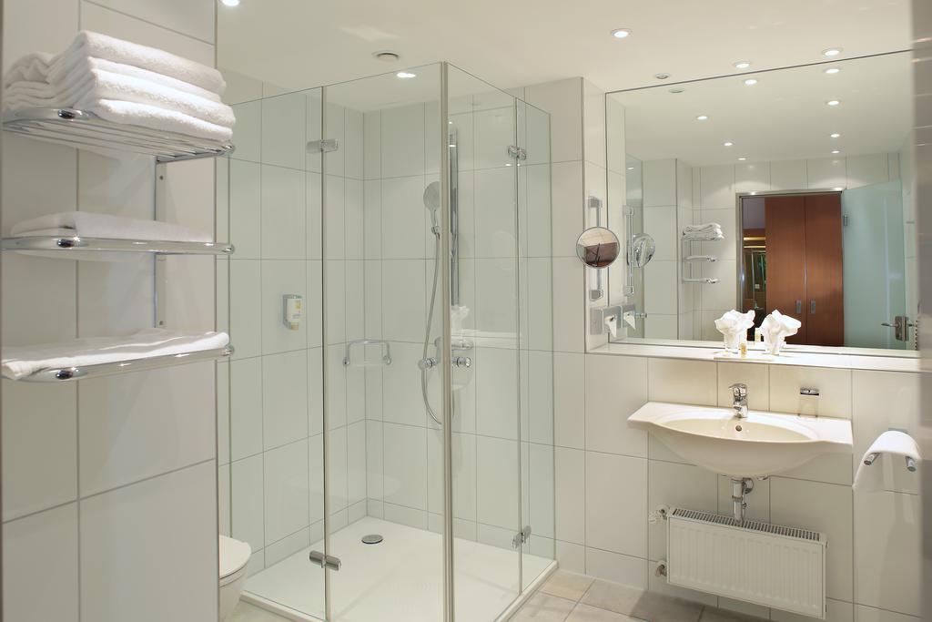 Hotel La Strada Kassel Ngoại thất bức ảnh